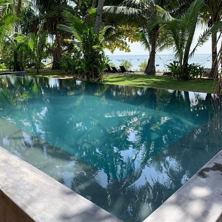 Siargao Inn Beach Resort Генерал-Луна Экстерьер фото
