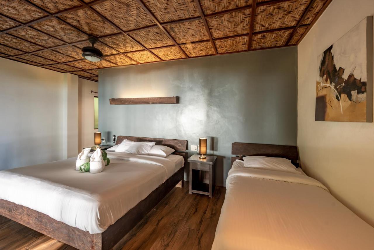 Siargao Inn Beach Resort Генерал-Луна Экстерьер фото