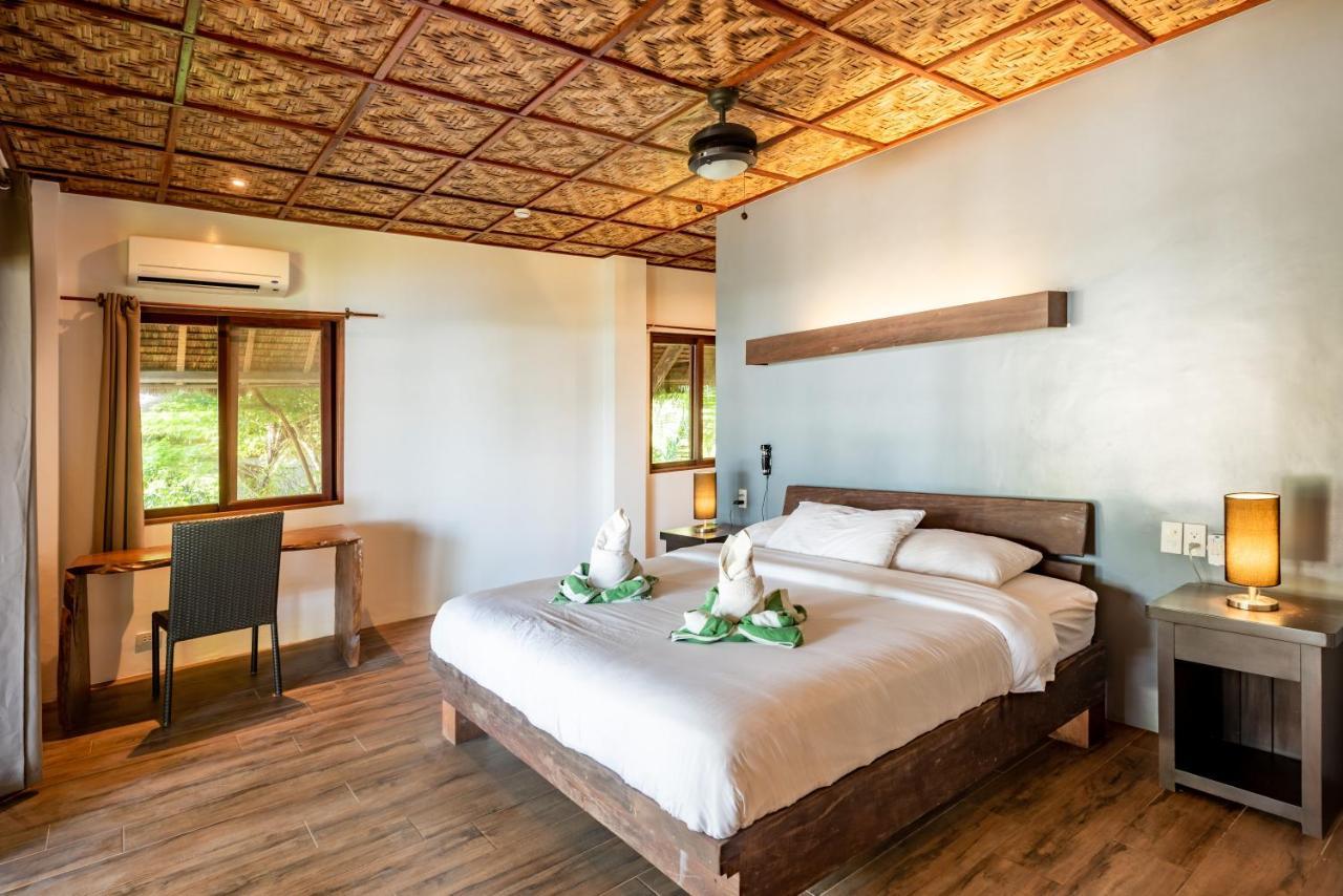 Siargao Inn Beach Resort Генерал-Луна Экстерьер фото