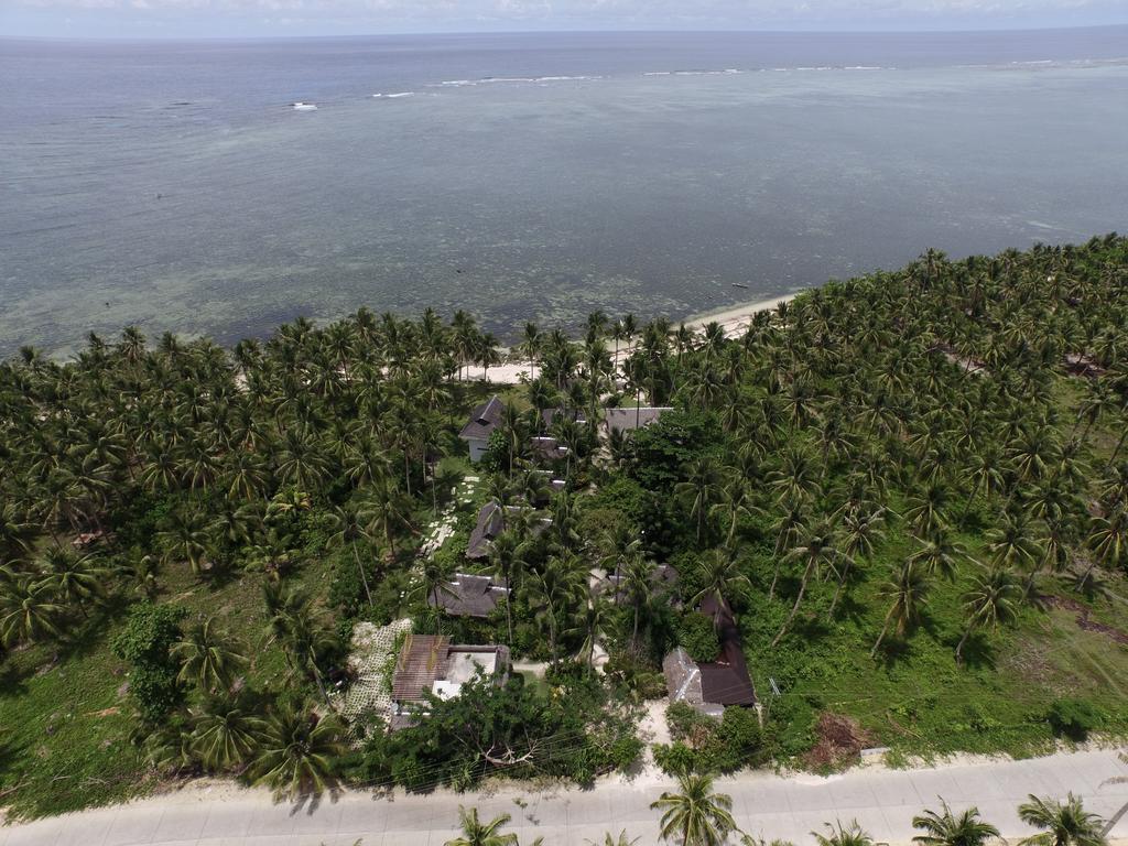 Siargao Inn Beach Resort Генерал-Луна Экстерьер фото