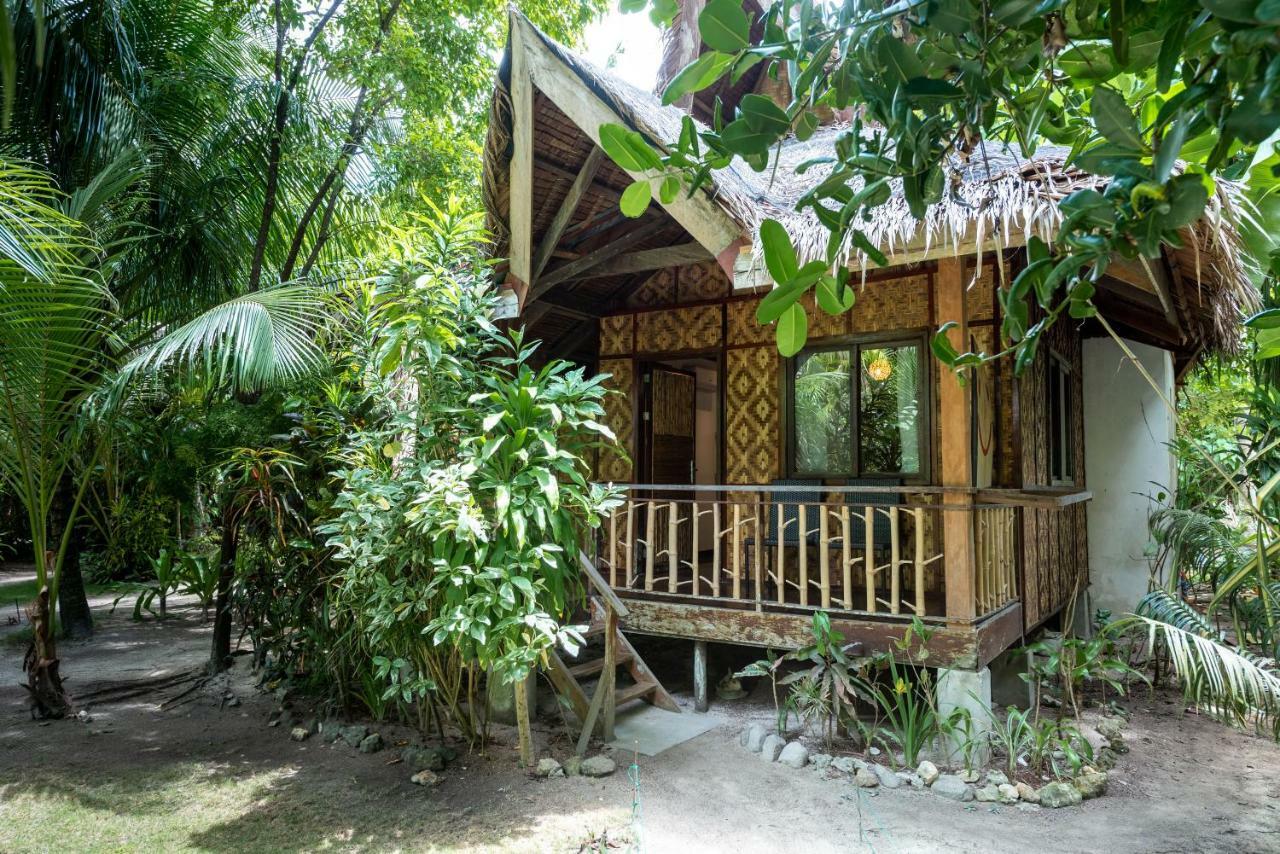 Siargao Inn Beach Resort Генерал-Луна Экстерьер фото