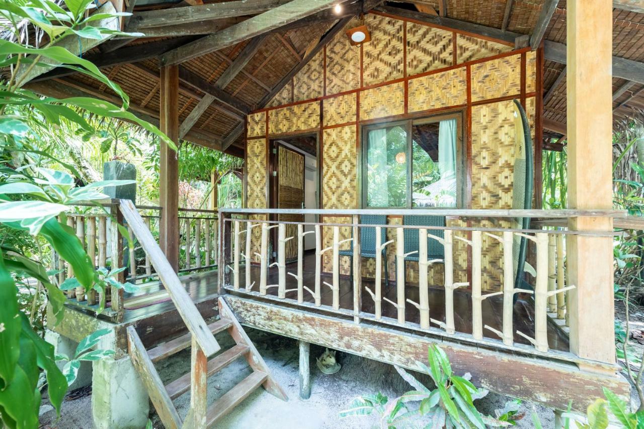 Siargao Inn Beach Resort Генерал-Луна Экстерьер фото